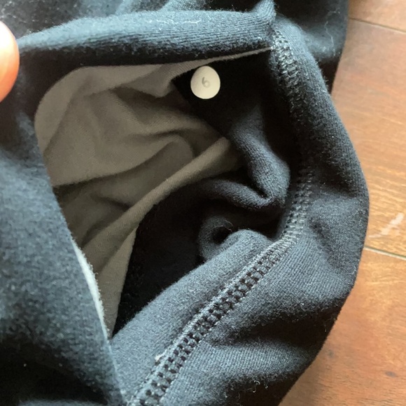 Lululemon Savasana Wrap - Picture 5 of 5